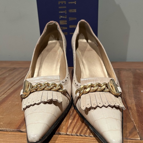 Stuart Weitzman pump - Picture 2 of 9